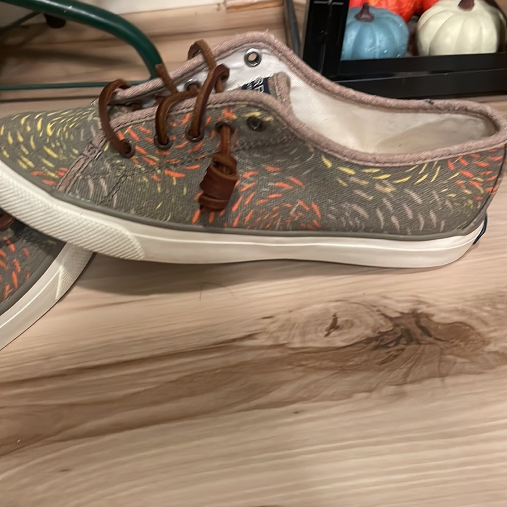 Sperrys womens 8 - Picture 2 of 4